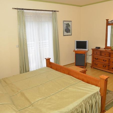 Hotel Venezia Imotski Bagian luar foto